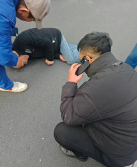 为太平洋房屋员工点赞！公园偶遇倒地老人，他们的做法太稳妥